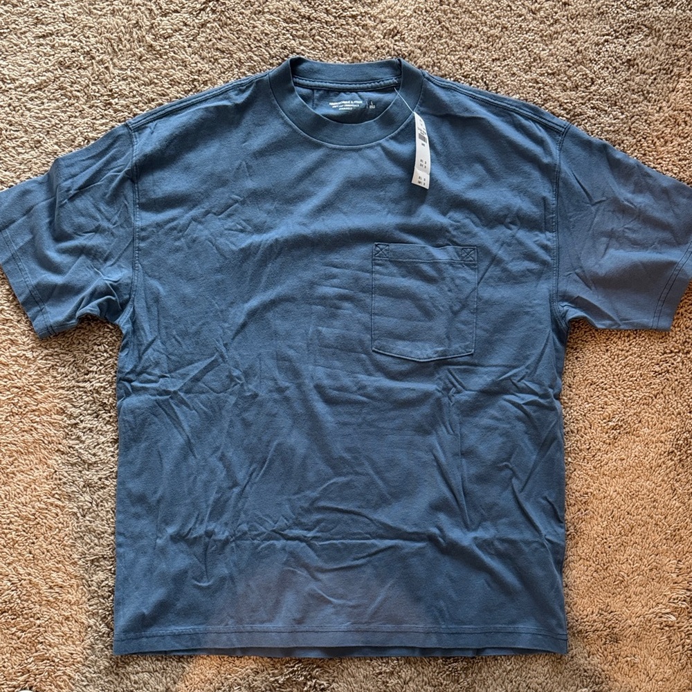 Abercrombie & Fitch Navy Short Sleeve Tee